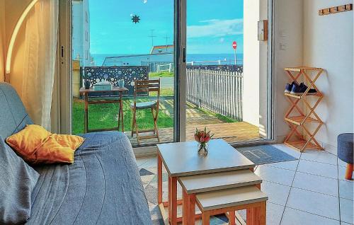 Jullouville House | Stunning Home In Jullouville With House Sea View