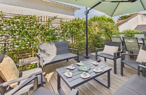 Pornichet House | Stunning house for 10, garden, walk everywhere