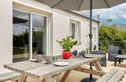 La Haye-d'Ectot House | Stunning private villa for 6 people with WIFI, TV, terrace, pets allowed and parking