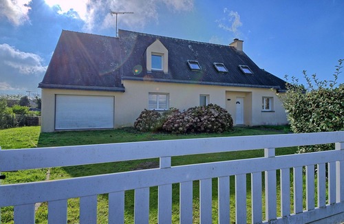 Penestin House | Stunning private villa for 10 people with private pool, WIFI, TV and terrace