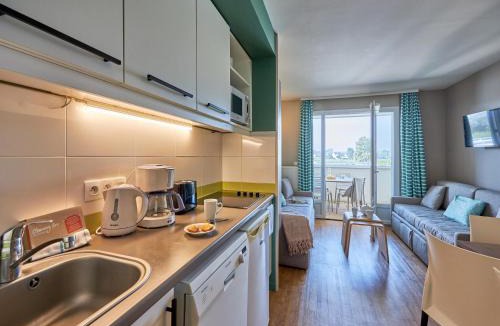 Courseulles-sur-Mer Apartment | Stunning River View Apartment for 5
