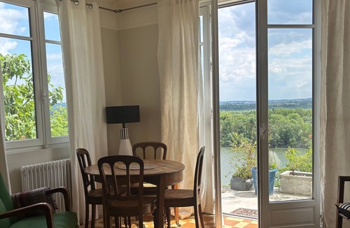 Mericourt House | Stylish and serene house with stunning Seine views.