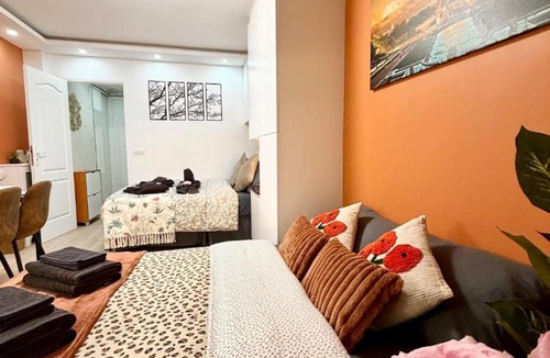Croulebarbe Apartment | Stylish Apartment in Paris Center Metro 6 Glacière & M7 Les Gobelins