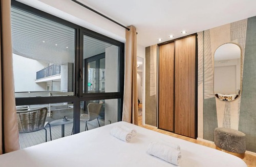 Grenelle Apartment | Sublime apartment 2BR 6P Balcony Eiffel Tower