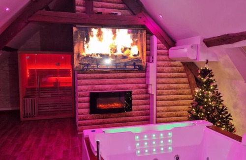 Laigneville Apartment | Suite Chalet avec jacuzzi YaoSpa60