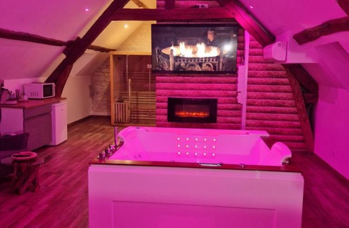 Laigneville Apartment | Suite Chalet avec jacuzzi YaoSpa60