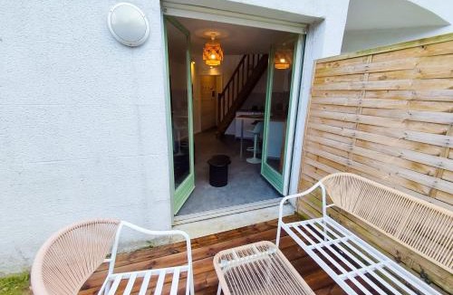 Quartier Bourg-l'Evesque - la Touche - Moulin du Comte Apartment | Suite Duplex Cosy Lorient 2 personnes - Parking et Terrasse