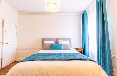 Villiers-le-Bacle Bed & Breakfast | SUITE LES POINTES DE VERSAILLES