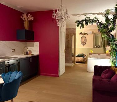 Manthelan House | Suite romantique Bridgerton, double balnéo et lit King Size
