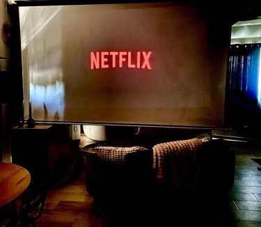 Belleme Apartment | Suite romantique & spa Prova - Love room - Rétroprojecteur Netflix