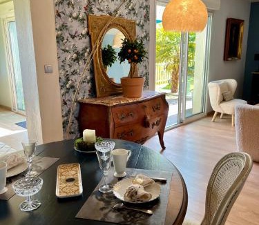 Bures Bed & Breakfast | SUITES EN PERCHE avec piscine-Proche Mortagne