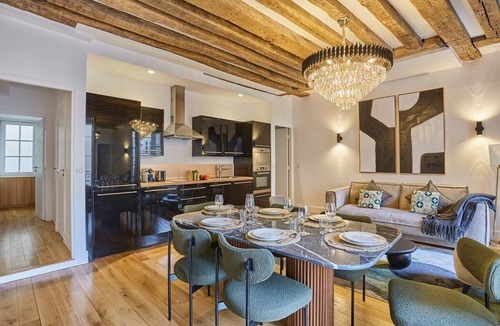 Paris City Center Apartment | Sumptuous apartment Louvre/Palais Royal