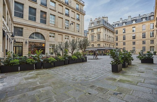 Paris City Center Apartment | Sumptuous apartment Louvre/Palais Royal