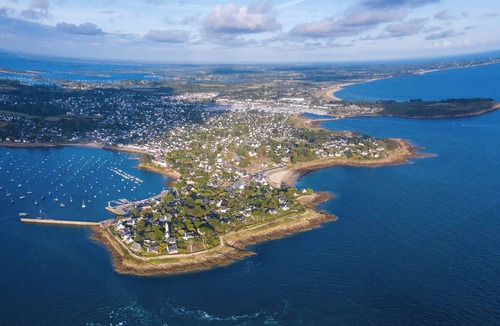 Arzon Boat Rental | Sun-Kissed Sailing Adventure in Golfo de Morbihan, Brittany