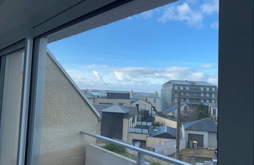 Saint-Ideuc Apartment | Superb apartment 150 m from the beach