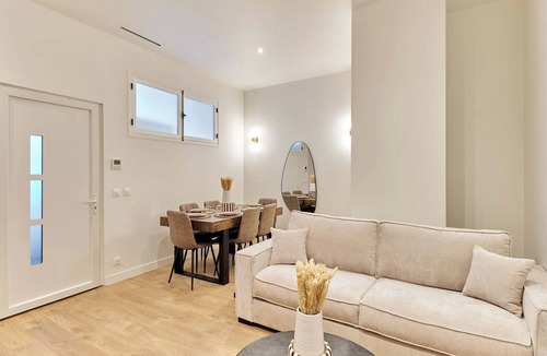 Amerique Apartment | Superb Apartment AC – Buttes-Chaumont