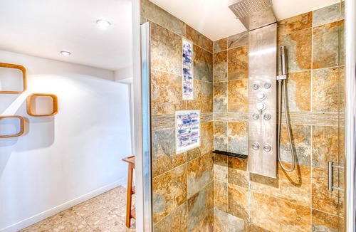Bouchemaine Apartment | Superb Apartment with Terrace and View of the Loire Confluence
