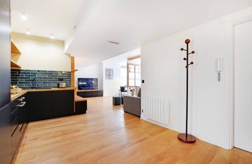 Pere Lachaise Apartment | Superb Appartement: 3br/8p - Père Lachaise