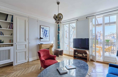 Arts-et-Metiers Apartment | Superb Flat With Terrace in the Centre of Paris