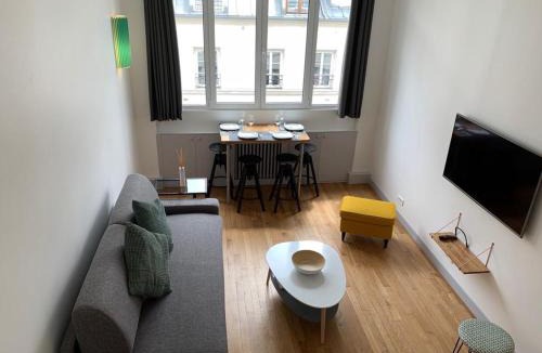Vivienne Apartment | Superbe Studio Avec Mezzanine au centre de Paris