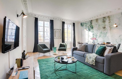 Strasbourg -Saint-Denis Apartment | Sweett - Bonne Nouvelle