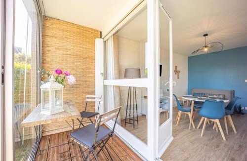 Luc-sur-Mer Apartment | Sword