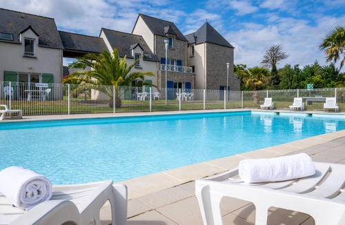La Guymauviere-La Hulotais-La Bourelais Condo | T2 familial à quelques pas de la plage | Piscine