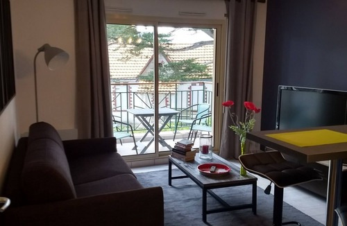 Pornichet Apartment | T2 FULL OF CHARM NEAR BEACH AND CHÂTEAU DES TOURELLES