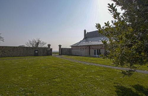 Commes Apartment | Tasteful apartment in Comes with terrace