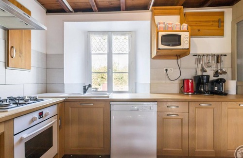 Le Mesnil Cottage | Terraced house with garden near beaches, pets allowed