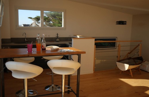 Bretteville-sur-Ay Villa | "The stopover" house 20 meters from the beach
