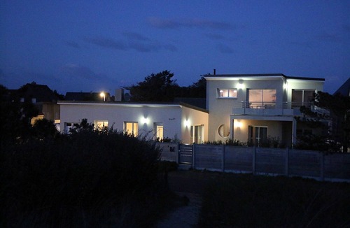Bretteville-sur-Ay Villa | "The stopover" house 20 meters from the beach