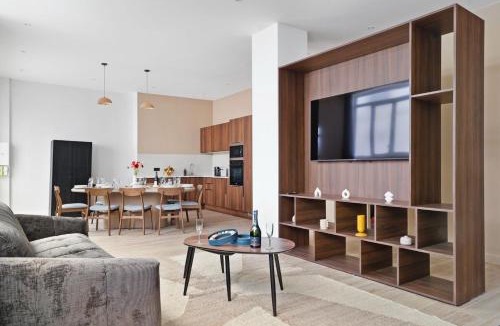 15th Arrondissement Apartment | TheBlueStay 264 - Spacious Apt in Paris 15 - AC