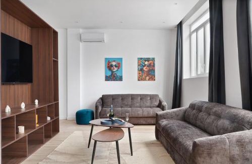 15th Arrondissement Apartment | TheBlueStay 264 - Spacious Apt in Paris 15 - AC