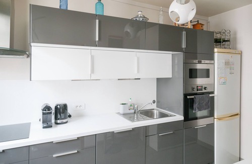 Quartier de la Roquette Apartment | Timeless Harmony