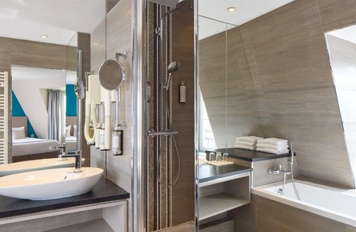 Montmartre Hotel | Timhotel Montmartre