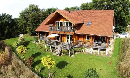 La Celle-sous-Gouzon Bed & Breakfast | Trésor en Bois Chambres d'Hôtes