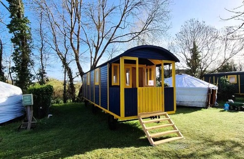 Saint-Benoit-des-Ondes House | Travel Trailer for 4 People
