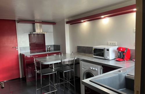 Chartres Apartment | Triplex Le Soleil d'Or 4/6 people historic center