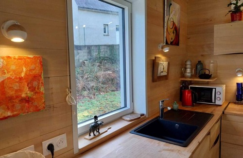 Ploemel House | Ty'Belvie Warm wooden house