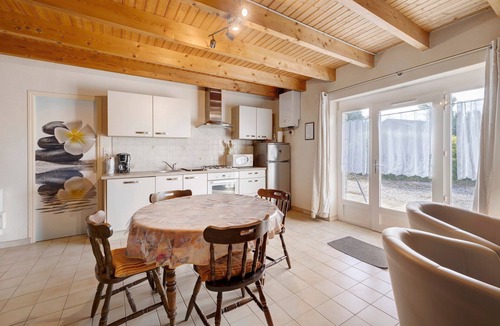 Plomodiern House | Ty bihan – 500 m from the beach