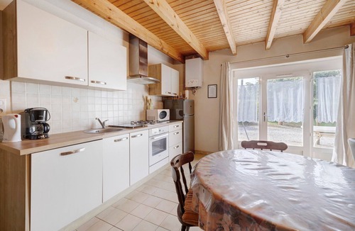 Plomodiern House | Ty bihan – 500 m from the beach