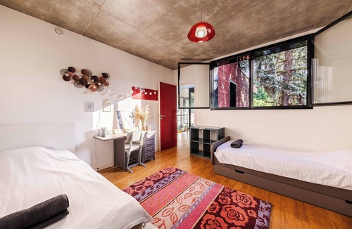 Clamart Villa | U n listed
