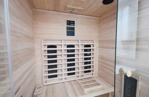 Rosporden Apartment | Umi's Journey Sauna Japanese-Themed Apartment