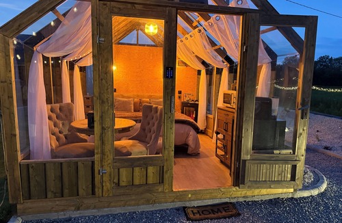 Terre-et-Marais Cottage | Unusual glass roof with jacuzzi & sauna | Marais du Cotentin