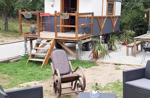 Conde-sur-Vire Cabin | Unusual s2jour caravan rental
