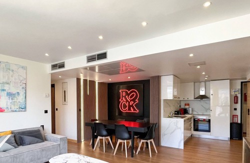 Faubourg-du-Roule Apartment | Urban Flat 128 - Art Rock 4BDR Flat near Champs-Elys&eacute;es