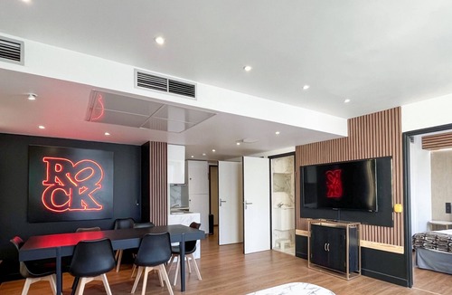 Faubourg-du-Roule Apartment | Urban Flat 128 - Art Rock 4BDR Flat near Champs-Elys&eacute;es
