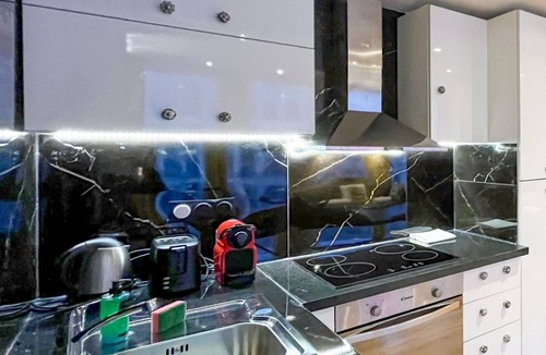 Faubourg-du-Roule Apartment | Urban Flat 129 - Sublime Art Love Champs-Elysees