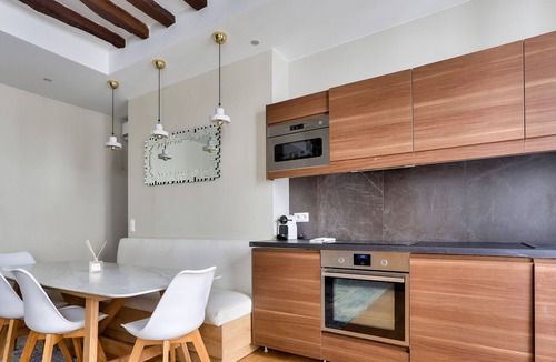 Strasbourg -Saint-Denis Apartment | Urban Flat 70 - Authentic 3BDR Parisian Flat